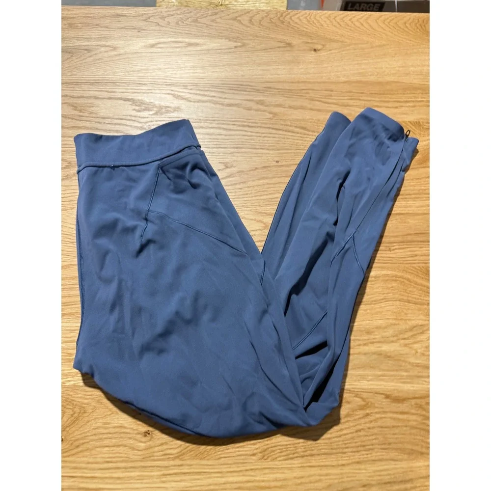Lululemon Kasta Tight 28